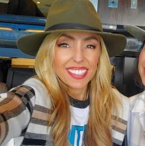 Meet the Posher Other - Meet your Posher, Nikki